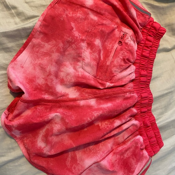 Lulu Hotty Hot shorts 4” - Picture 3 of 3